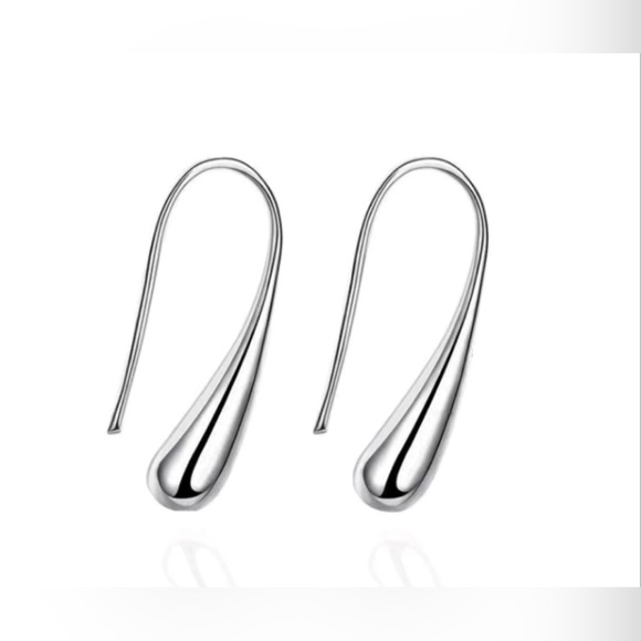 NWT Water Droplet Pendant Necklace Jewelry Set, Silver - Picture 5 of 7